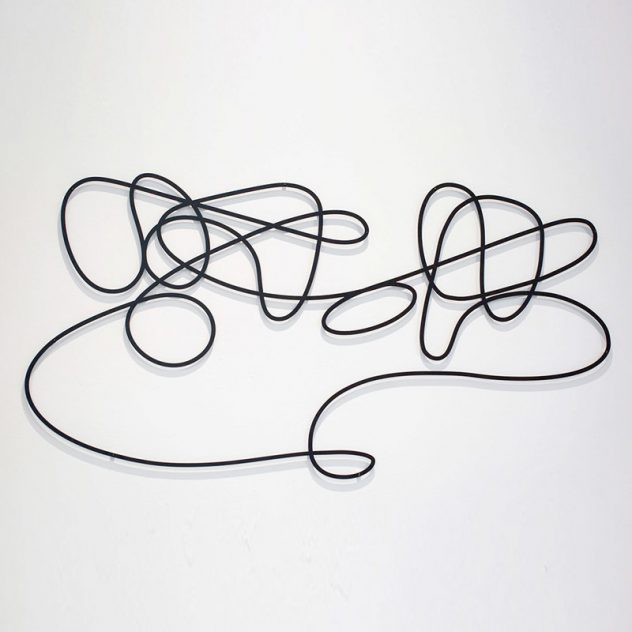 Judith P. Fischer, CURVE, 2021, Stahl pulverbeschichtet